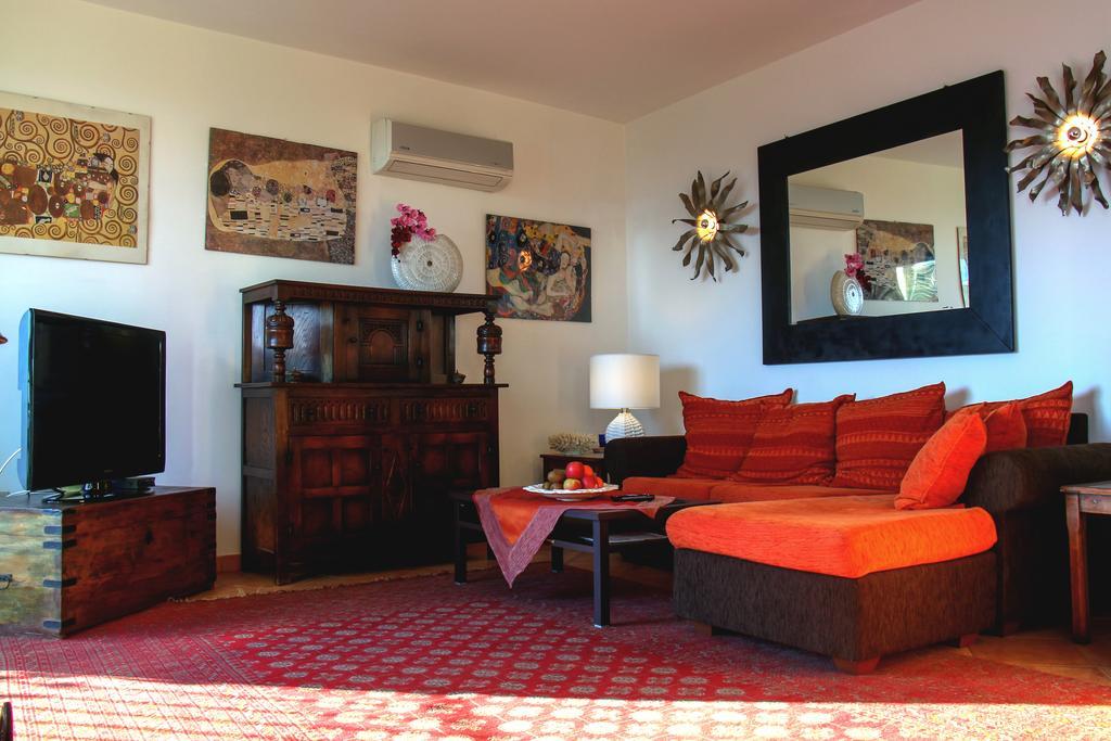Bellavista Apartments Taormina Oda fotoğraf